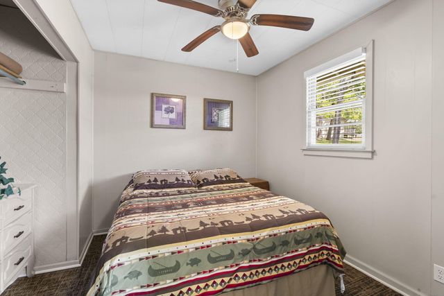 638 Double Day Loop, Branson West, MO 65737