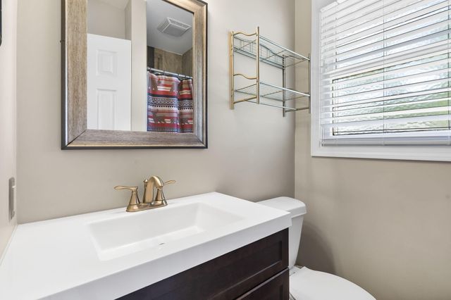 638 Double Day Loop, Branson West, MO 65737