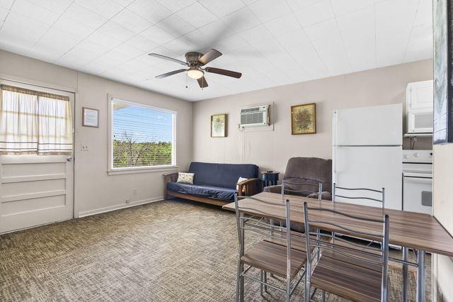 638 Double Day Loop, Branson West, MO 65737