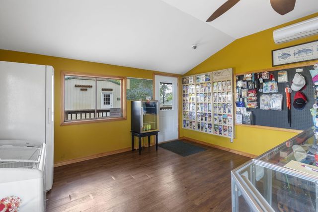 638 Double Day Loop, Branson West, MO 65737