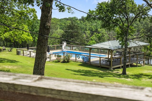 638 Double Day Loop, Branson West, MO 65737