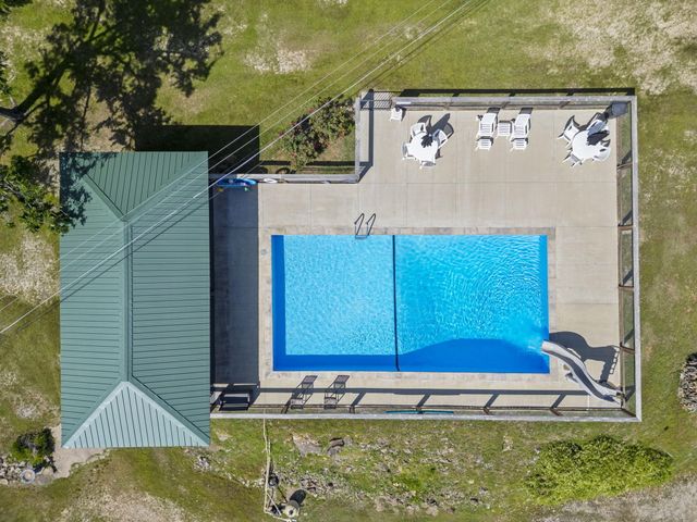 638 Double Day Loop, Branson West, MO 65737