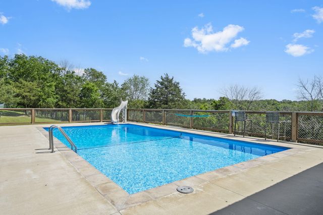 638 Double Day Loop, Branson West, MO 65737