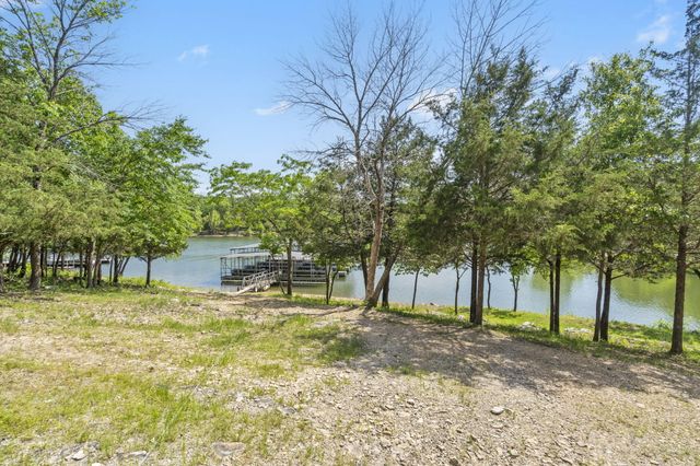 638 Double Day Loop, Branson West, MO 65737