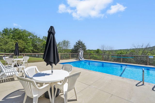 638 Double Day Loop, Branson West, MO 65737