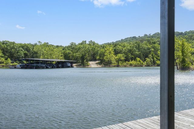 638 Double Day Loop, Branson West, MO 65737