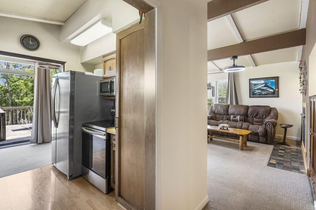 638 Double Day Loop, Branson West, MO 65737