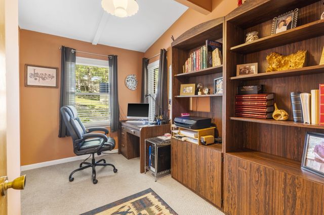 638 Double Day Loop, Branson West, MO 65737