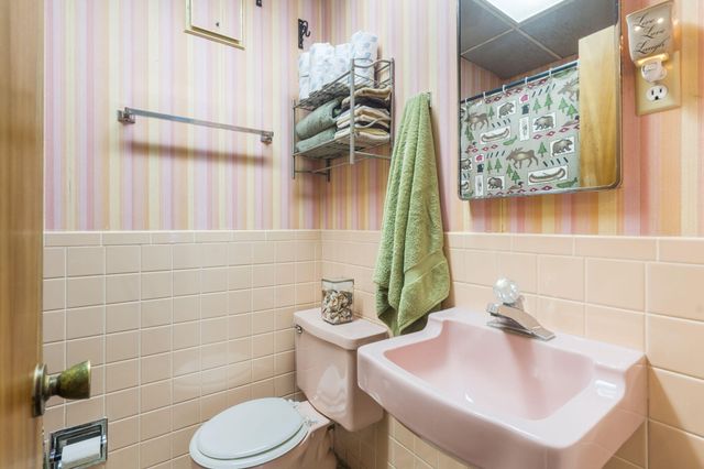 638 Double Day Loop, Branson West, MO 65737