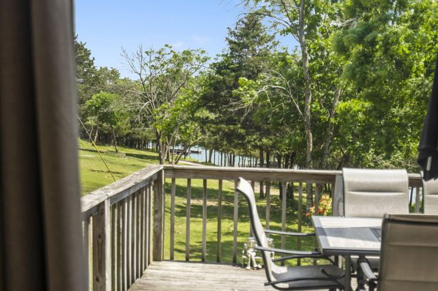 638 Double Day Loop, Branson West, MO 65737