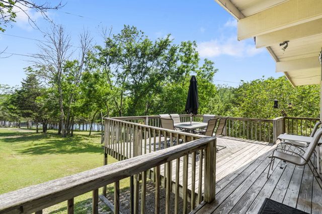 638 Double Day Loop, Branson West, MO 65737