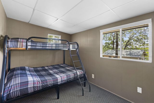 638 Double Day Loop, Branson West, MO 65737