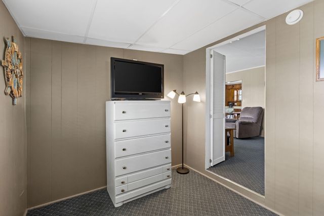 638 Double Day Loop, Branson West, MO 65737