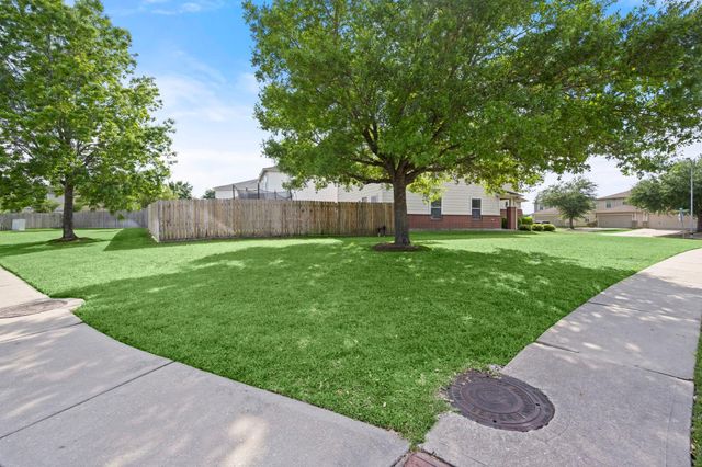 7718 Balsam Crossing Lane, Cypress, TX 77433