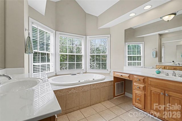 2312 Cota Court, Charlotte, NC 28262