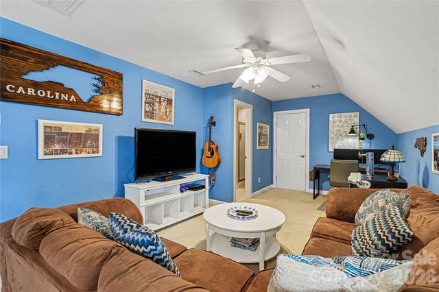 2312 Cota Court, Charlotte, NC 28262