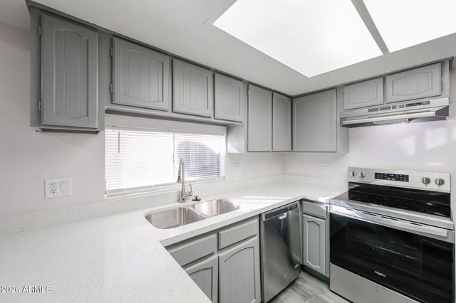 2544 W CAMPBELL Avenue 23, Phoenix, AZ 85017