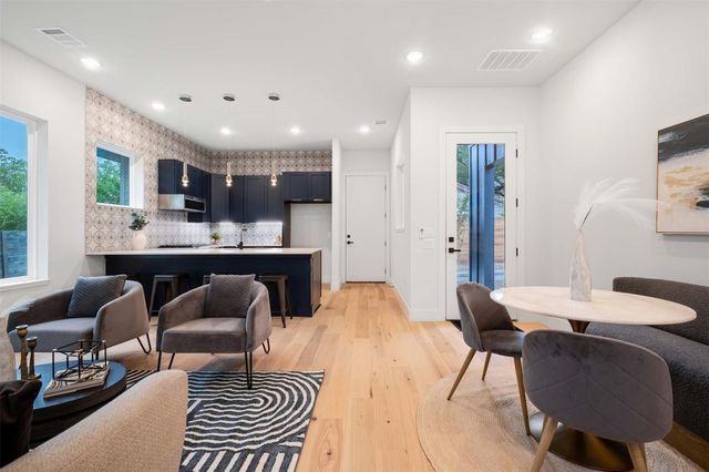 4513 S 3rd ST 2, Austin, TX 78745