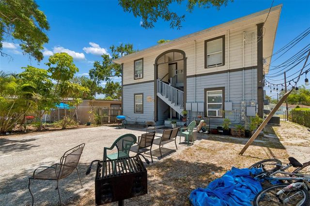 1033 19TH AVENUE S, St Petersburg, FL 33705