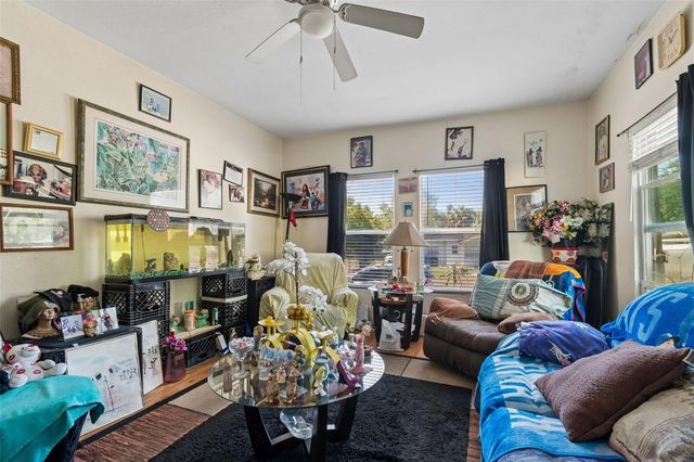 1033 19TH AVENUE S, St Petersburg, FL 33705