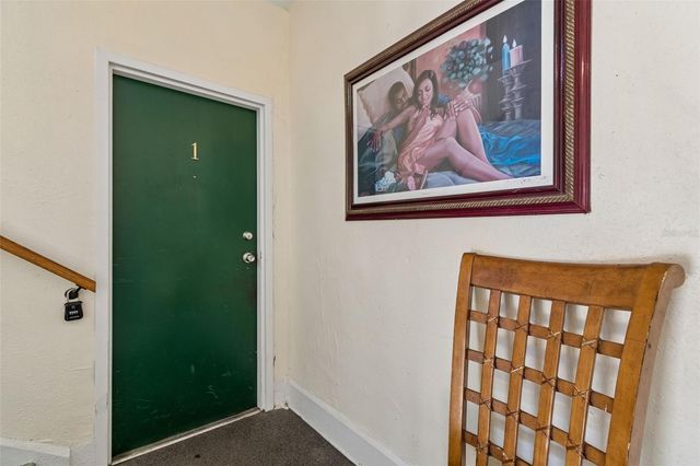 1033 19TH AVENUE S, St Petersburg, FL 33705