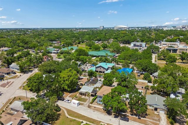 1033 19TH AVENUE S, St Petersburg, FL 33705