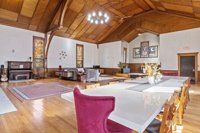 42 Maple Street, Bethlehem, NH 03574