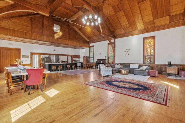 42 Maple Street, Bethlehem, NH 03574