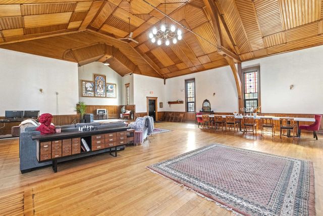 42 Maple Street, Bethlehem, NH 03574