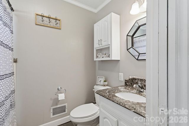 2850 Mathis Church Road, Catawba, NC 28609