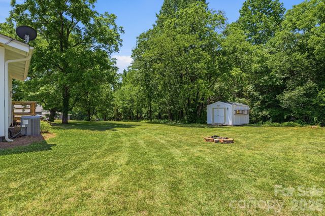 2850 Mathis Church Road, Catawba, NC 28609