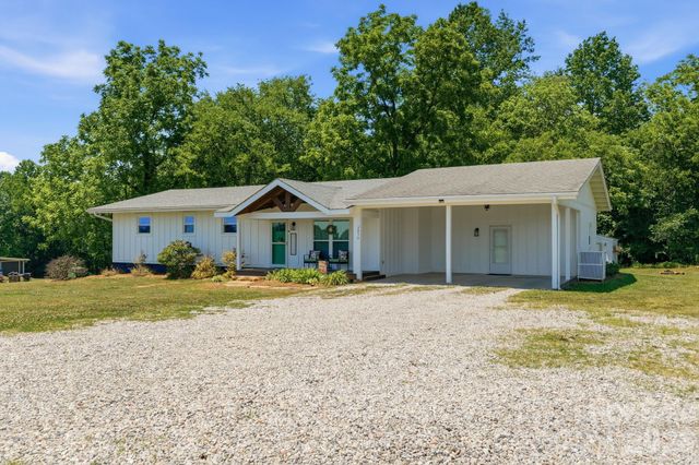 2850 Mathis Church Road, Catawba, NC 28609