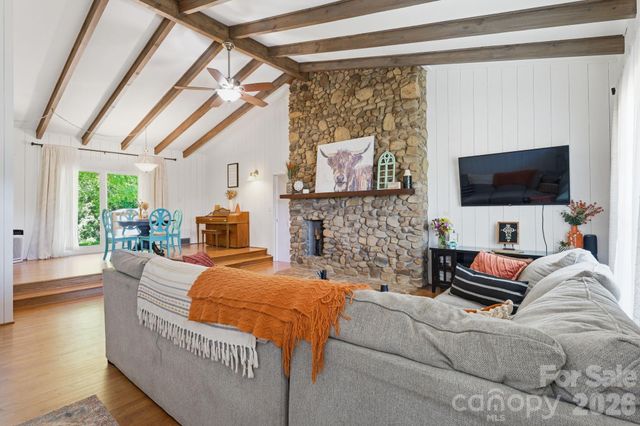 2850 Mathis Church Road, Catawba, NC 28609