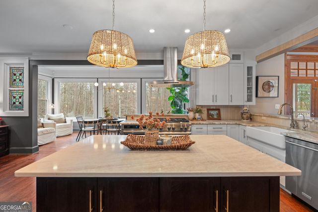 291 Spear Road, Peachtree City, GA 30269