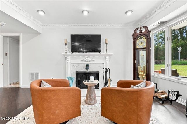 19 Hillside Road, Manalapan, NJ 07726