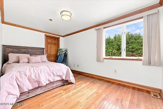 19 Hillside Road, Manalapan, NJ 07726