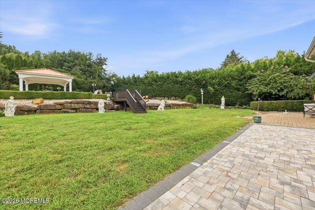 19 Hillside Road, Manalapan, NJ 07726
