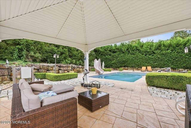 19 Hillside Road, Manalapan, NJ 07726