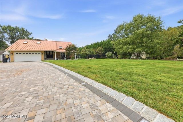 19 Hillside Road, Manalapan, NJ 07726