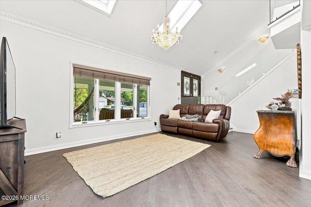 19 Hillside Road, Manalapan, NJ 07726