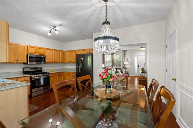 305 Penfield Circle, Sugar Hill, GA 30518
