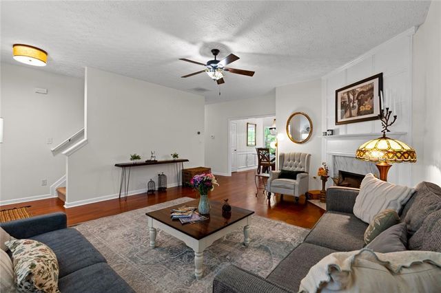305 Penfield Circle, Sugar Hill, GA 30518