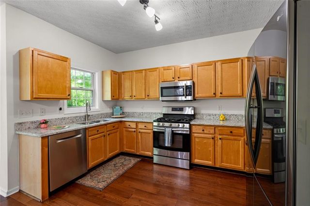 305 Penfield Circle, Sugar Hill, GA 30518