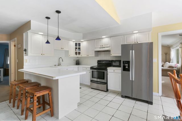 40 Rose Terrace, Trumbull, CT 06611