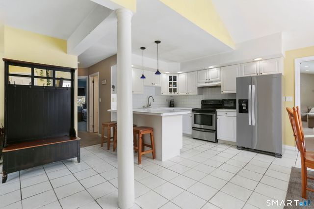 40 Rose Terrace, Trumbull, CT 06611