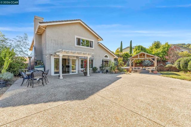 5405 Glenwood Ct, El Sobrante, CA 94803
