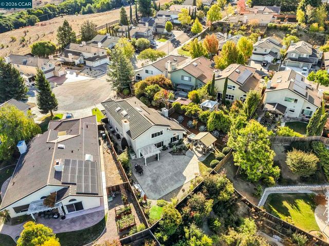 5405 Glenwood Ct, El Sobrante, CA 94803