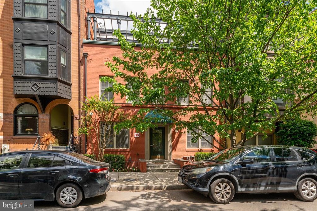 1817 SWANN ST NW #D, Washington, DC 20009