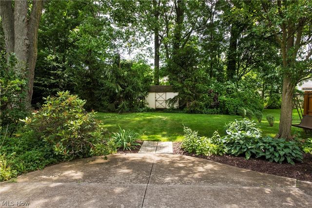 9837 Betty Lane, Elyria, OH 44035