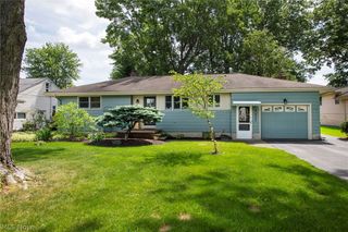 9837 Betty Lane, Elyria, OH 44035
